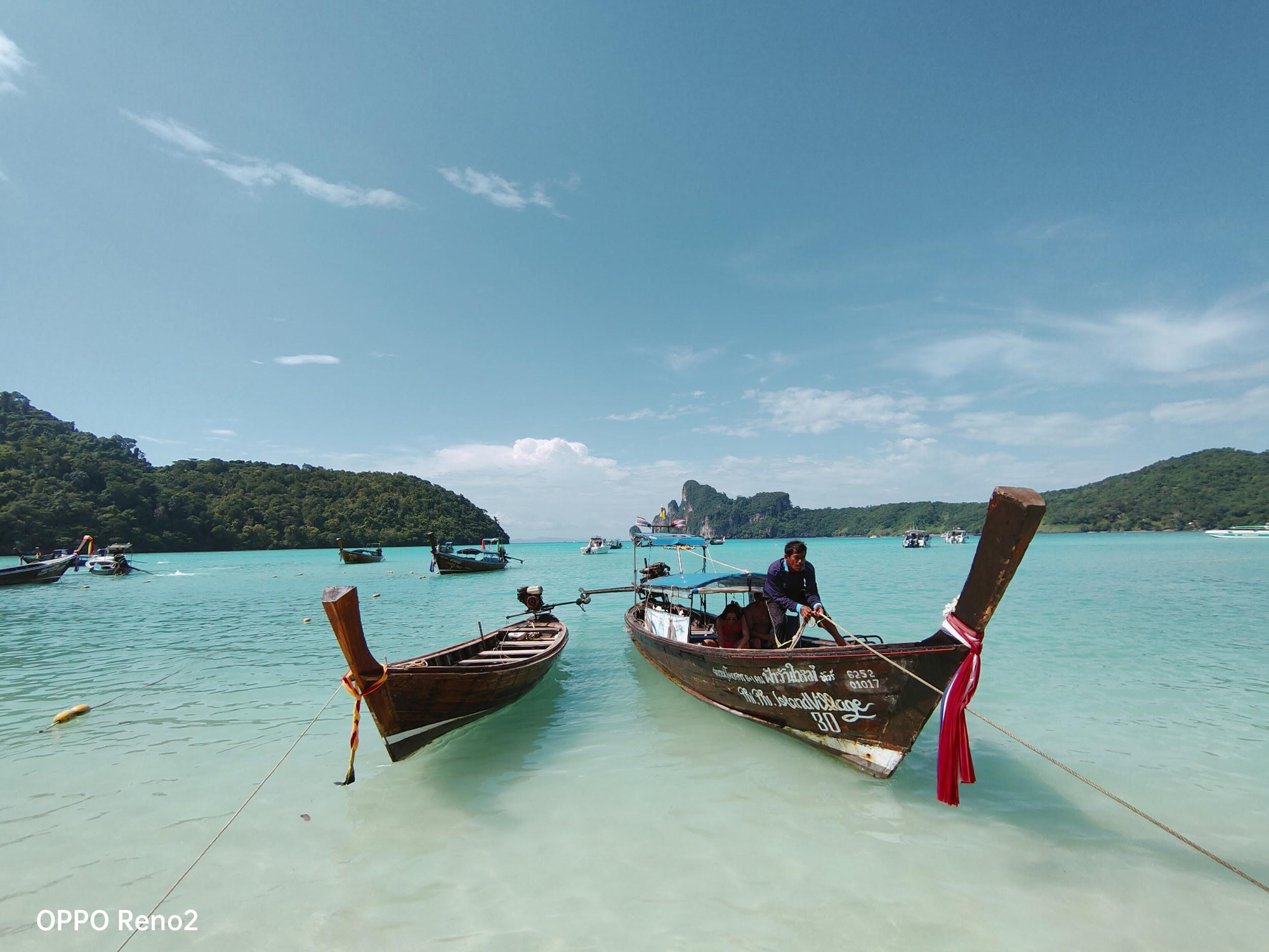 Khám phá vẻ đẹp Koh Phi Phi - Đảo ngọc thiên đường của Thái Lan - Ảnh 4. Khám phá vẻ đẹp Koh Phi Phi - Đảo ngọc thiên đường của Thái Lan - Ảnh 4.