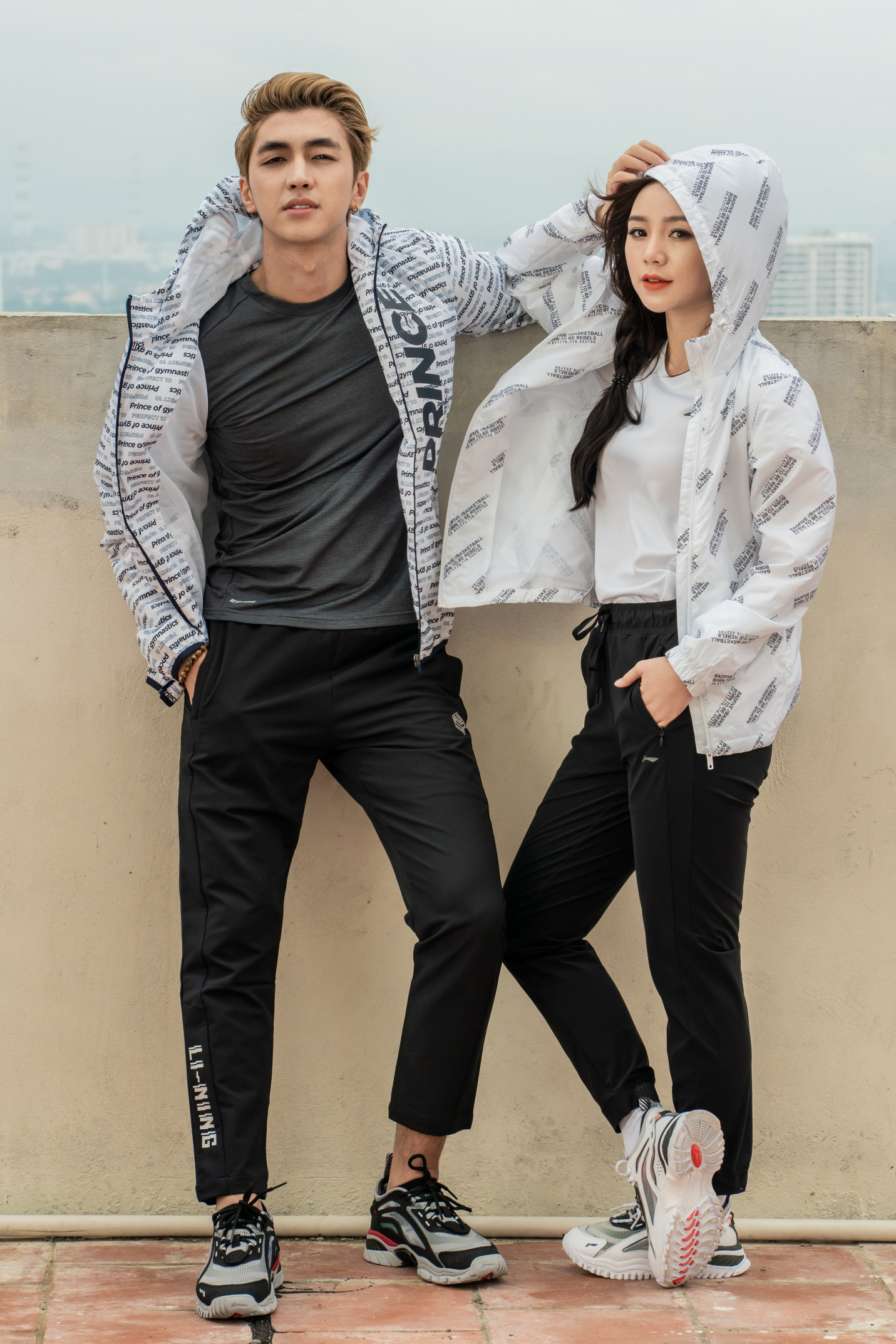 Khám phá hơi thở đương đại, phóng khoáng trong BST thời trang thu đông Li-ning 2019 - Ảnh 1. Khám phá hơi thở đương đại, phóng khoáng trong BST thời trang thu đông Li-ning 2019 - Ảnh 1.