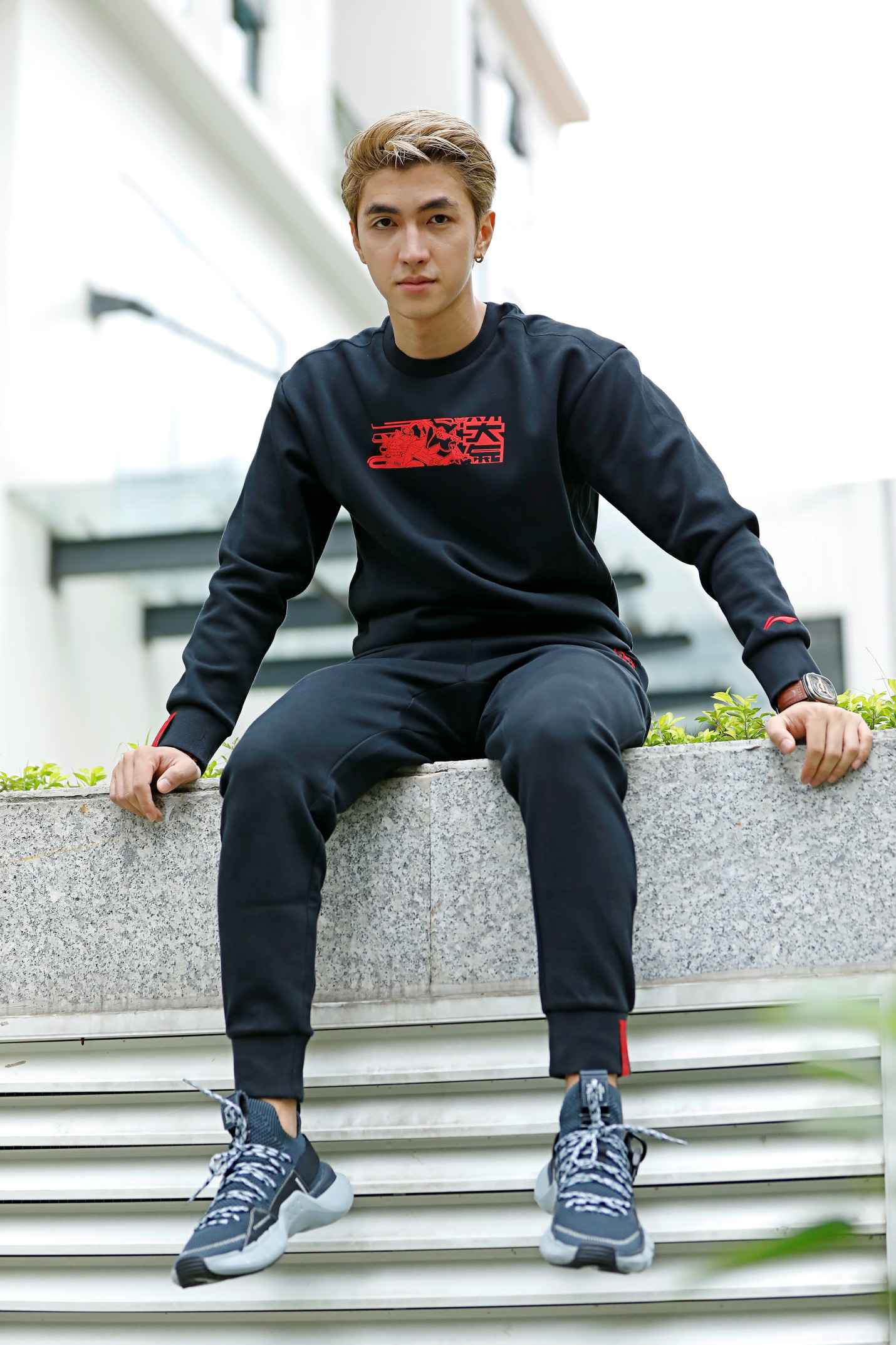 Khám phá hơi thở đương đại, phóng khoáng trong BST thời trang thu đông Li-ning 2019 - Ảnh 2. Khám phá hơi thở đương đại, phóng khoáng trong BST thời trang thu đông Li-ning 2019 - Ảnh 2.