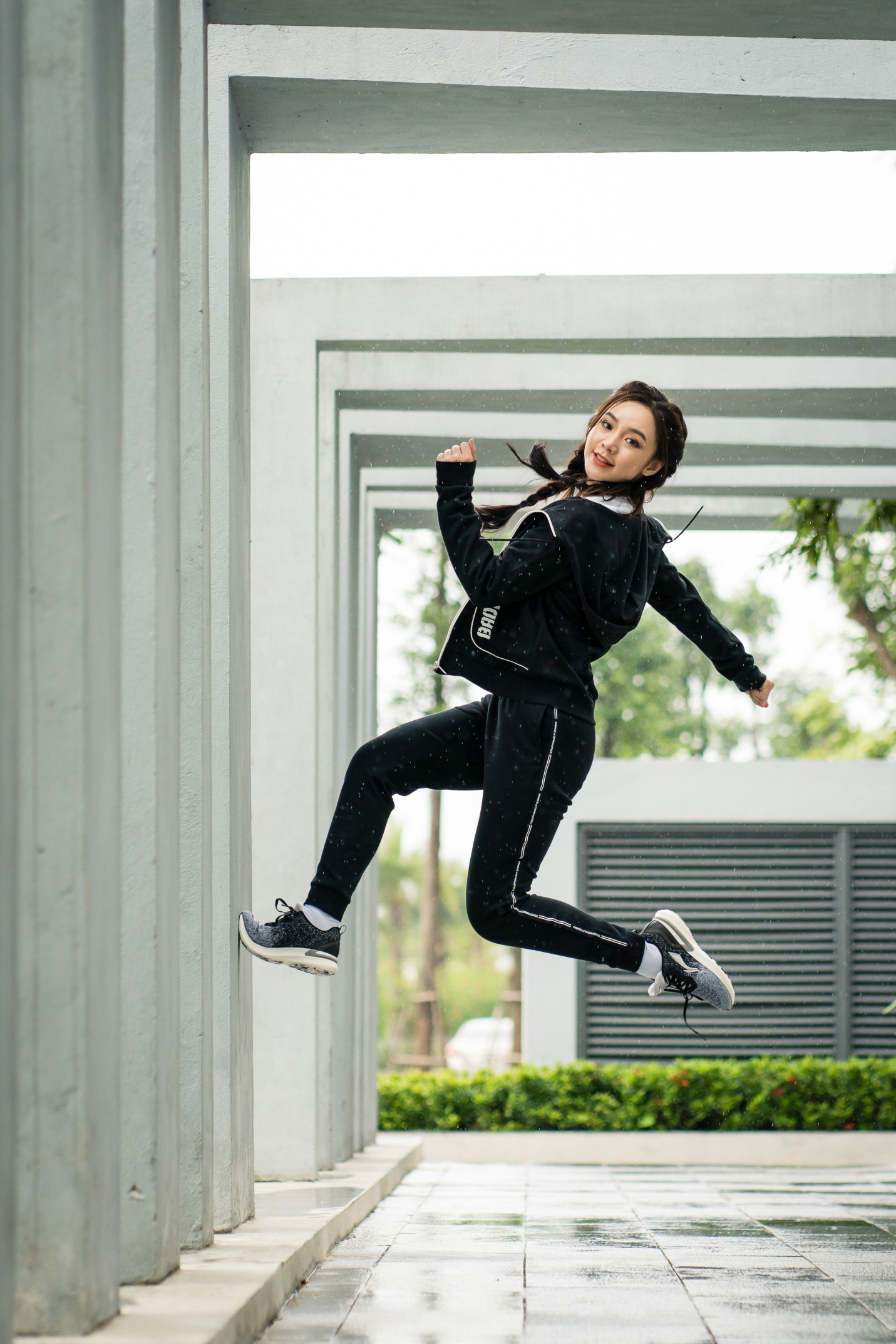 Khám phá hơi thở đương đại, phóng khoáng trong BST thời trang thu đông Li-ning 2019 - Ảnh 8. Khám phá hơi thở đương đại, phóng khoáng trong BST thời trang thu đông Li-ning 2019 - Ảnh 8.