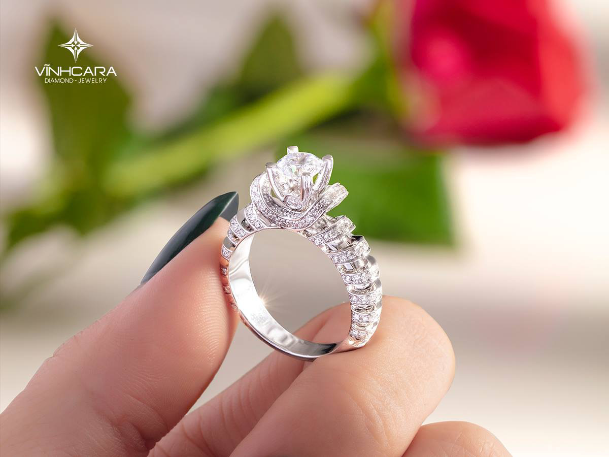 Kim cương – “Quyền năng” của phong cách trẻ thượng lưu - Ảnh 4. Kim cương – “Quyền năng” của phong cách trẻ thượng lưu - Ảnh 4.