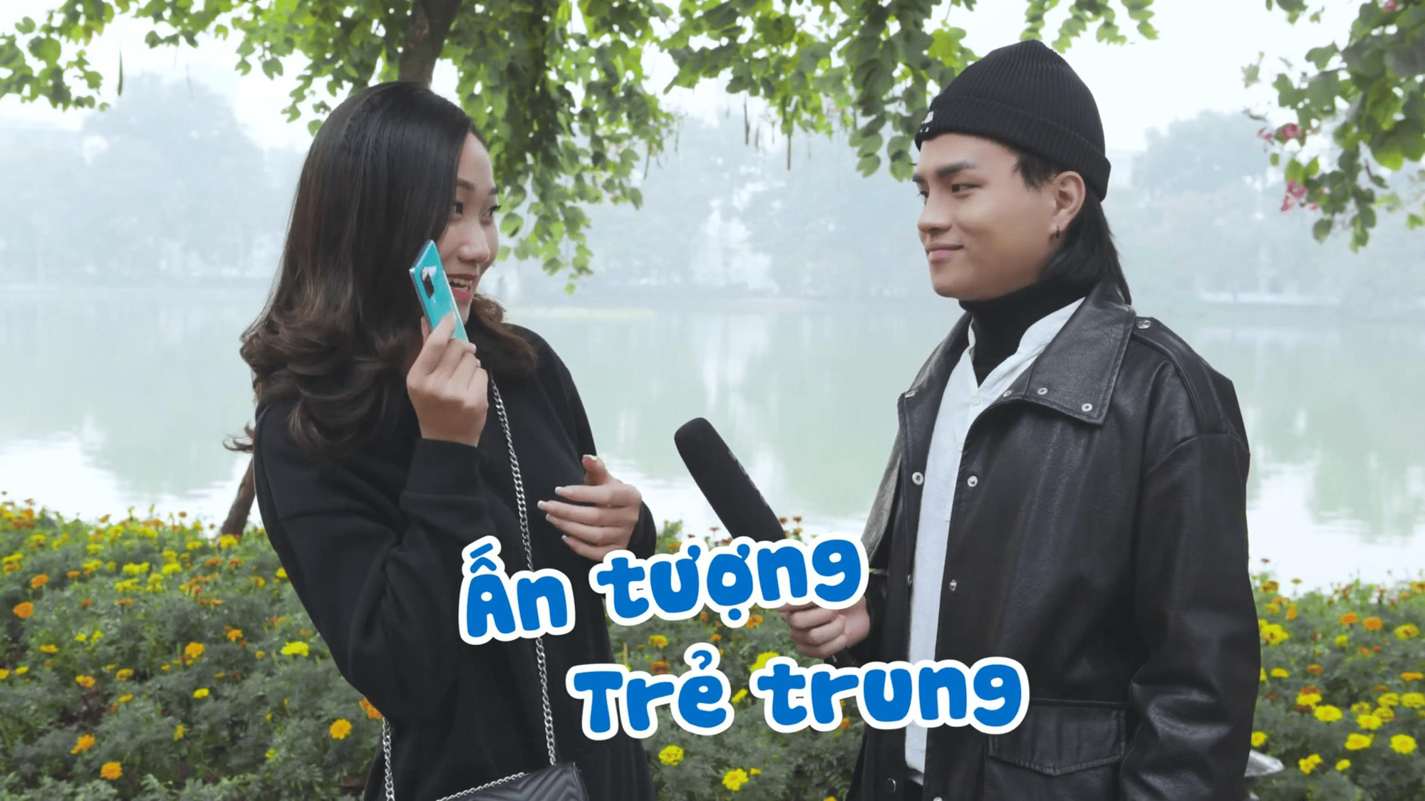 Lần đầu cầm trên tay chiếc smartphone chụp được cả lông tơ, gân lá, giới trẻ nghĩ gì? - Ảnh 1.