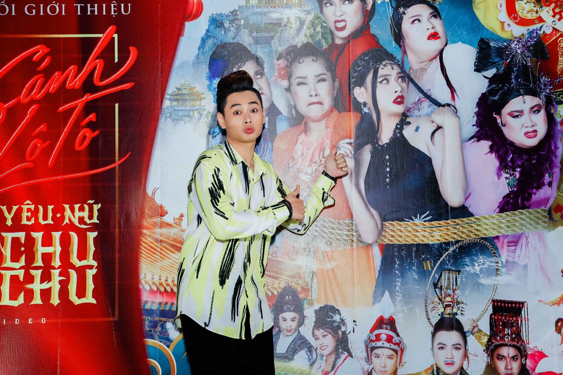 Bảo Chu bất chấp chơi lớn để thực hiện MV đầu tay “Gánh Lô tô yêu nữ Chu Chu” - Ảnh 1. Bảo Chu bất chấp chơi lớn để thực hiện MV đầu tay “Gánh Lô tô yêu nữ Chu Chu” - Ảnh 1.