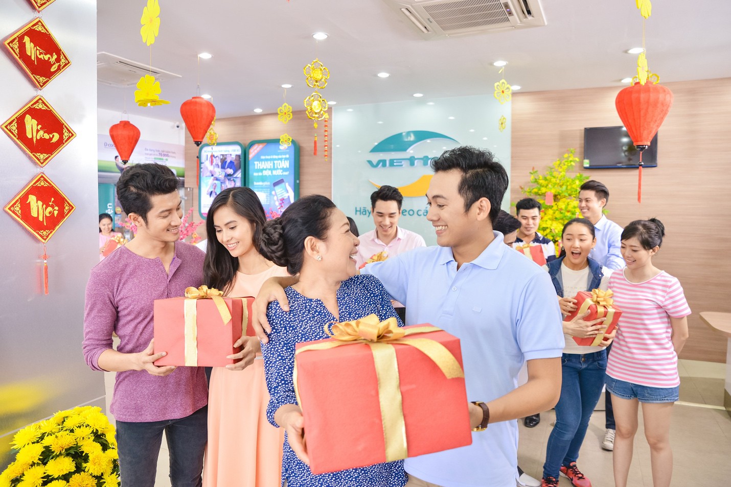 Tết này săn gì thì săn, đừng quên săn “Heo vàng may mắn” - Ảnh 3. Tết này săn gì thì săn, đừng quên săn “Heo vàng may mắn” - Ảnh 3.