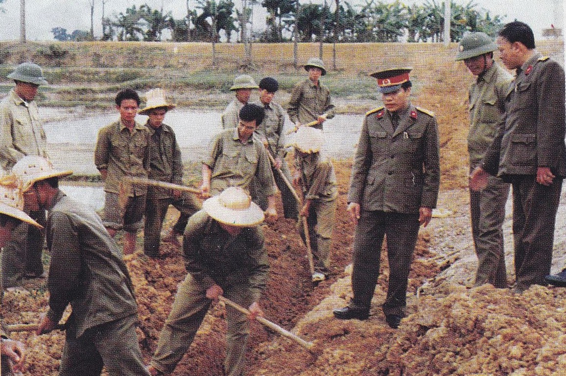 Chuyện chưa kể về kỳ tích đầu tiên trong lĩnh vực viễn thông của Viettel - Ảnh 2. Chuyện chưa kể về kỳ tích đầu tiên trong lĩnh vực viễn thông của Viettel - Ảnh 2.