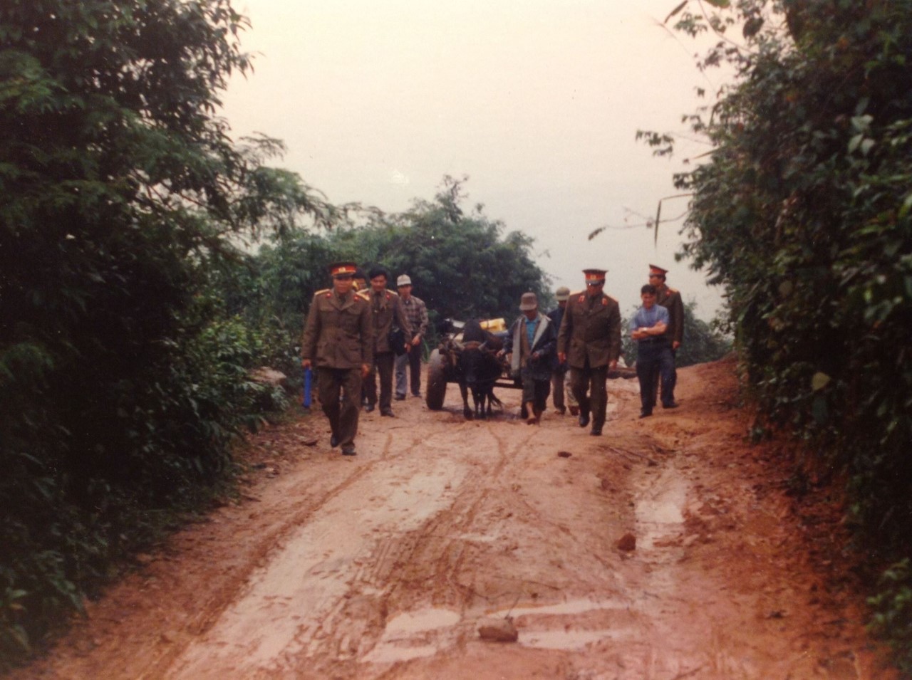 Chuyện chưa kể về kỳ tích đầu tiên trong lĩnh vực viễn thông của Viettel - Ảnh 4. Chuyện chưa kể về kỳ tích đầu tiên trong lĩnh vực viễn thông của Viettel - Ảnh 4.