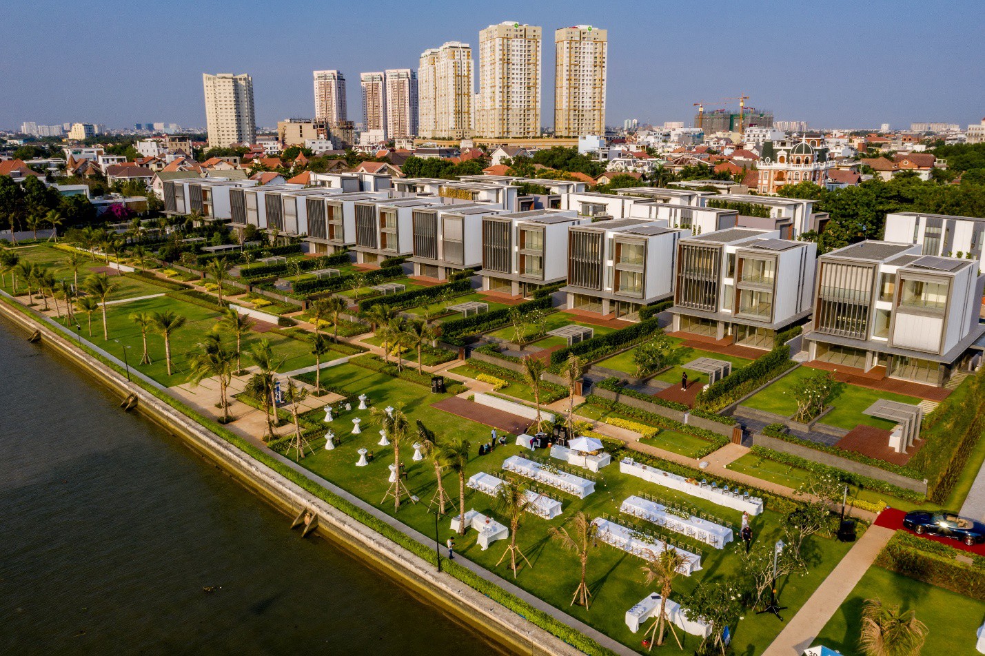Xu hướng mua nhà, chọn phong cách sống của giới thượng lưu - Ảnh 1.