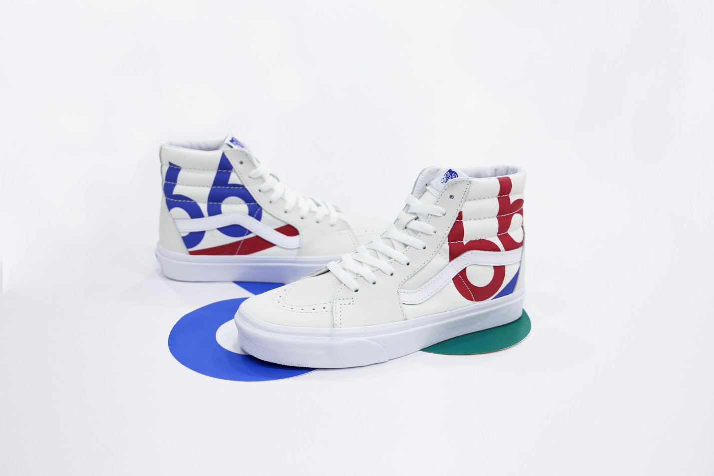 Vans ghi lại dấu ấn quan trọng của mình với siêu phẩm Deck Cub ẩn chứa nhiều ý nghĩa - Ảnh 7. Vans ghi lại dấu ấn quan trọng của mình với siêu phẩm Deck Cub ẩn chứa nhiều ý nghĩa - Ảnh 7.
