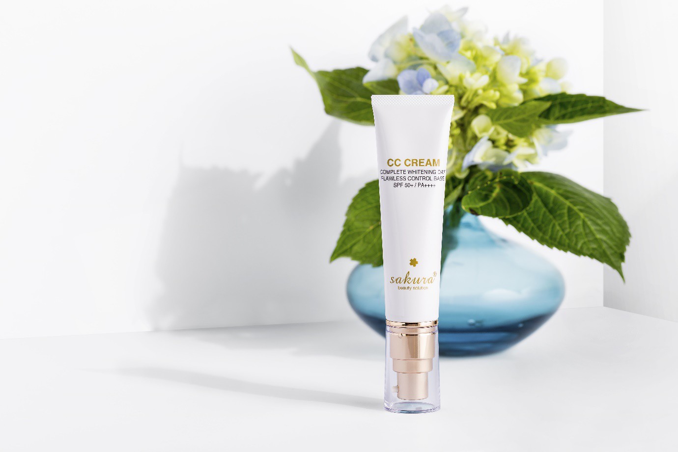 Dùng kem chống nắng kết hợp cùng sản phẩm nào để da vẫn căng bóng suốt ngày dài? - Ảnh 5. Dùng kem chống nắng kết hợp cùng sản phẩm nào để da vẫn căng bóng suốt ngày dài? - Ảnh 5.