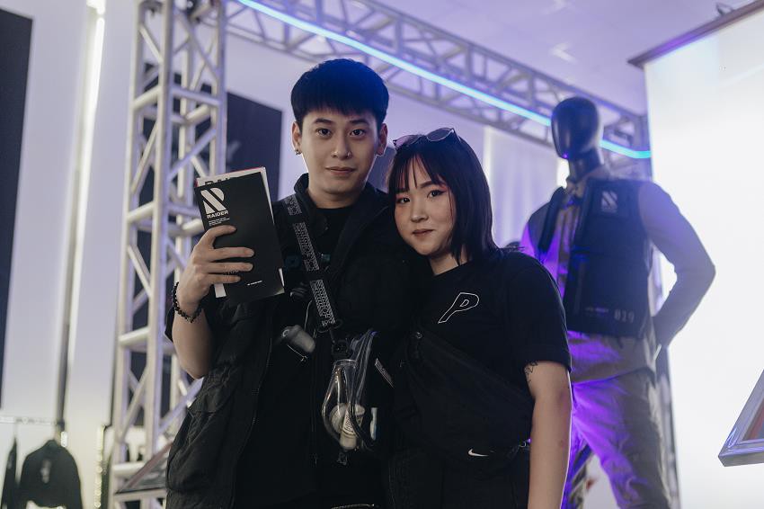 Nóng hơn thời tiết mùa hè, sự kiện ra mắt BST Raider từ Hanoi Riot gây tiếng vang trong giới local brand Việt Nam - Ảnh 5. Nóng hơn thời tiết mùa hè, sự kiện ra mắt BST Raider từ Hanoi Riot gây tiếng vang trong giới local brand Việt Nam - Ảnh 5.