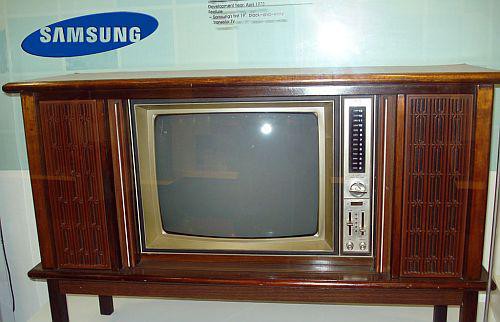 Khoảnh khắc lịch sử của nhân loại 50 năm trước sắp tái hiện trên TV Samsung - Ảnh 2.