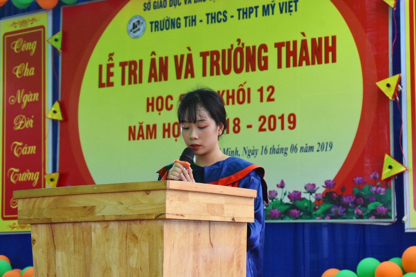 Nước mắt xen lẫn niềm vui trong lễ tri ân và trưởng thành của teen Mỹ Việt - Ảnh 3.
