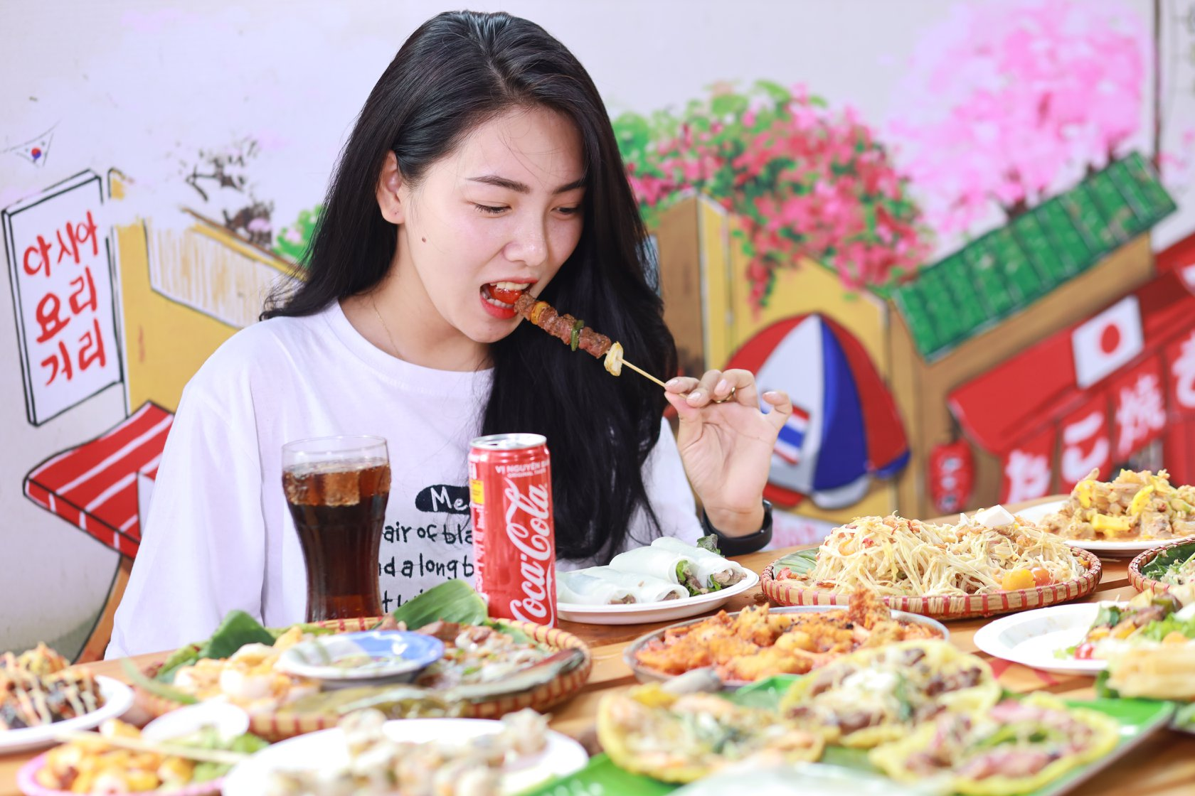 Muốn nếm thử của ngon vật lạ mà còn “lăn tăn”? Xem ngay hội food blogger review đi! - Ảnh 5. Muốn nếm thử của ngon vật lạ mà còn “lăn tăn”? Xem ngay hội food blogger review đi! - Ảnh 5.