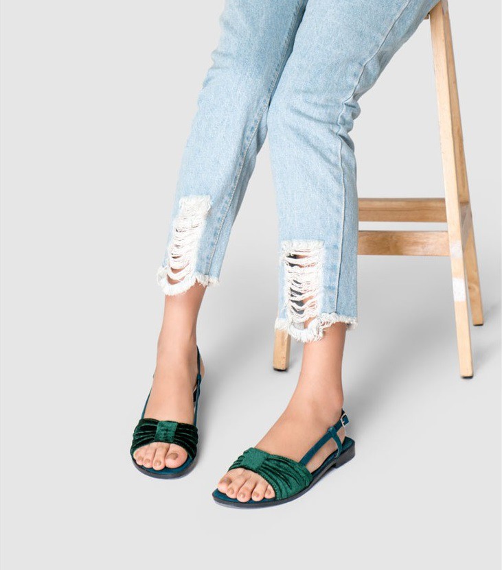 Gọi tên 5 kiểu giày HOT nhất mùa hè giúp chị em nâng tầm phong cách với giá từ 99K - Ảnh 7. Gọi tên 5 kiểu giày HOT nhất mùa hè giúp chị em nâng tầm phong cách với giá từ 99K - Ảnh 7.