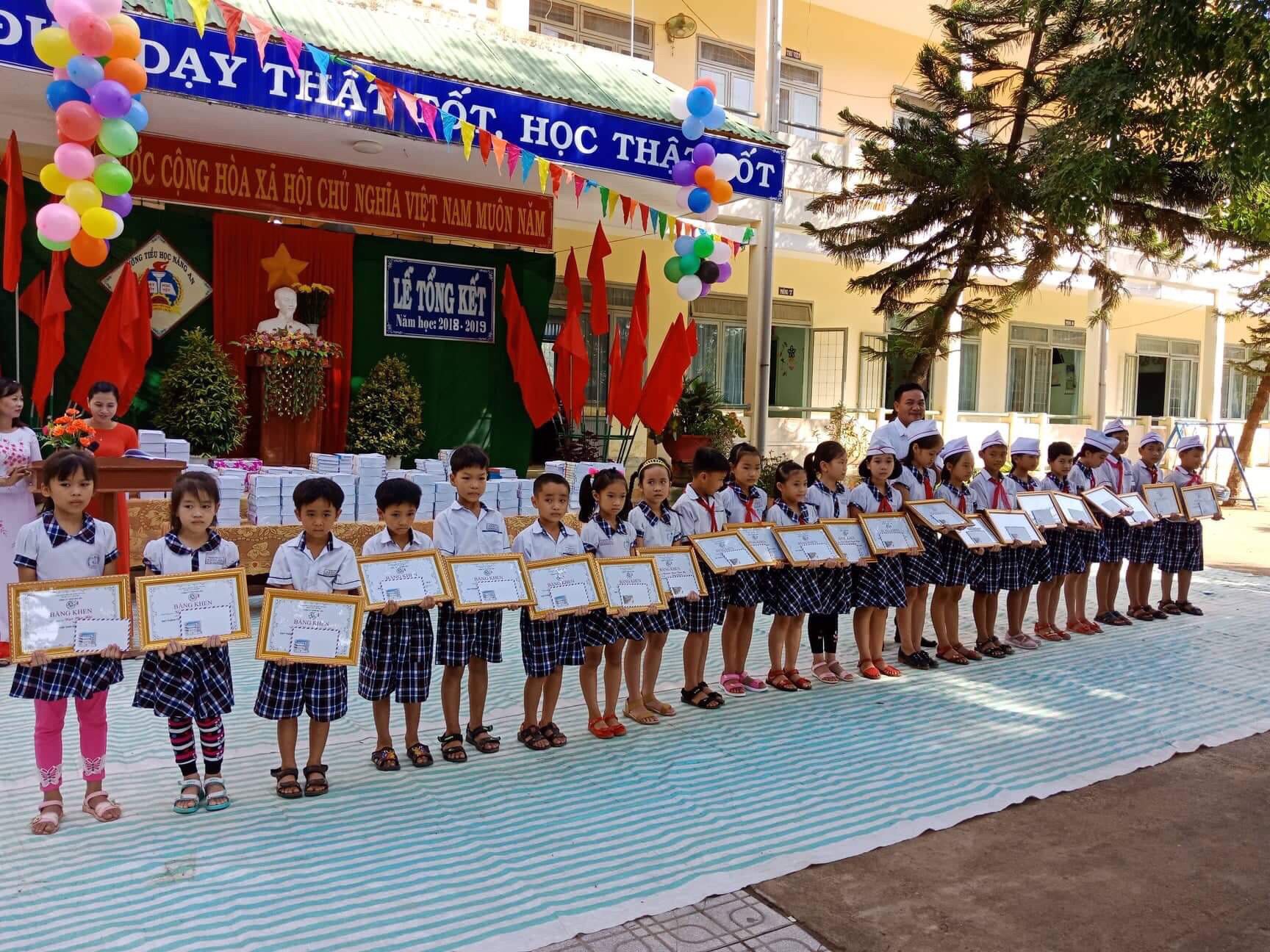 Bà Lão và xu hướng mỹ phẩm làm đẹp từ thiên nhiên - Ảnh 5. Bà Lão và xu hướng mỹ phẩm làm đẹp từ thiên nhiên - Ảnh 5.