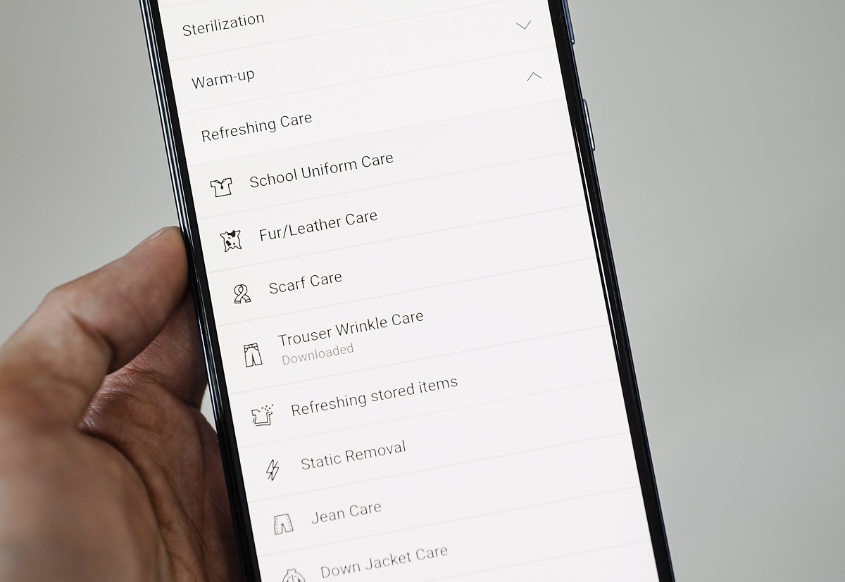 Tủ chăm sóc quần áo LG Styler: Bí quyết để bạn không bao giờ phải mang vest, đầm dạ hội ra tiệm giặt là? - Ảnh 18. Tủ chăm sóc quần áo LG Styler: Bí quyết để bạn không bao giờ phải mang vest, đầm dạ hội ra tiệm giặt là? - Ảnh 18.