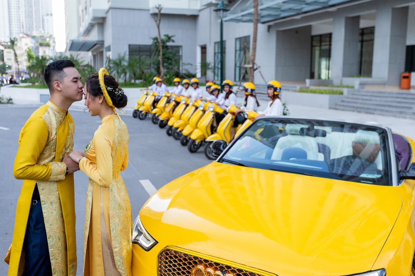 Lễ cưới không phải ai cũng dám làm của cặp đôi 9x chịu chơi nhất nhì Hà Nội - Ảnh 2. Lễ cưới không phải ai cũng dám làm của cặp đôi 9x chịu chơi nhất nhì Hà Nội - Ảnh 2.