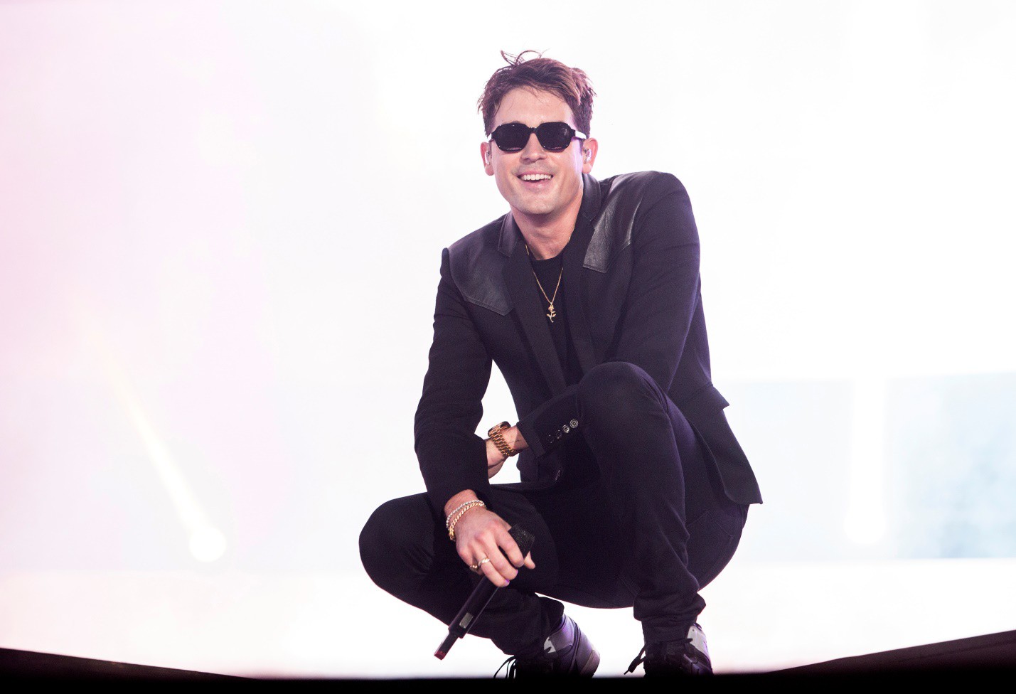 Tủ đồ Saint Laurent đáng mơ ước của rapper G-Eazy – Một tượng đài âm nhạc và thời trang của thế giới - Ảnh 1.