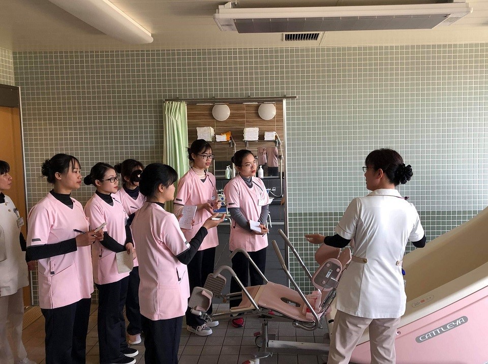 Đi tìm lời giải vì sao doanh nghiệp đánh giá cao sinh viên Đại học Đại Nam? - Ảnh 3. Đi tìm lời giải vì sao doanh nghiệp đánh giá cao sinh viên Đại học Đại Nam? - Ảnh 3.