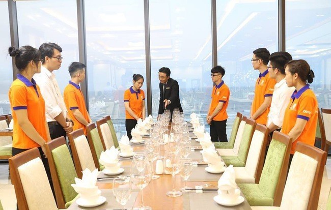 Đi tìm lời giải vì sao doanh nghiệp đánh giá cao sinh viên Đại học Đại Nam? - Ảnh 4. Đi tìm lời giải vì sao doanh nghiệp đánh giá cao sinh viên Đại học Đại Nam? - Ảnh 4.