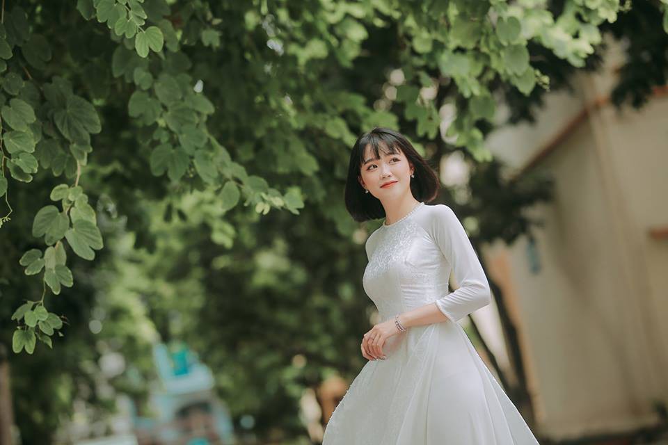 Chuyện của “lụa”: Từ sự mỏng manh, nhẹ nhàng đến sự thanh lịch đầy quý phái - Ảnh 2. Chuyện của “lụa”: Từ sự mỏng manh, nhẹ nhàng đến sự thanh lịch đầy quý phái - Ảnh 2.