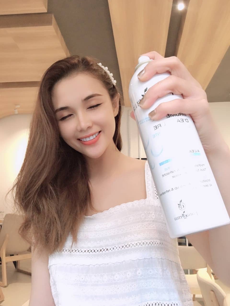 Rẻ nhưng có võ, chai xịt khoáng này đang là thứ khiến cô nàng nào cũng muốn có - Ảnh 6. Rẻ nhưng có võ, chai xịt khoáng này đang là thứ khiến cô nàng nào cũng muốn có - Ảnh 6.