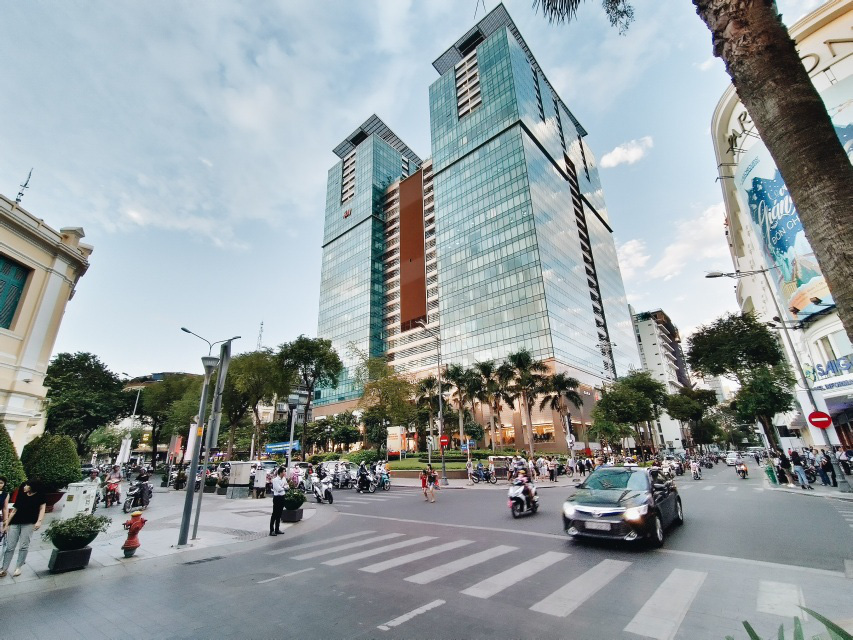 Những kiến trúc nổi bật làm nên tên tuổi Sài Gòn qua ống kính Nokia 7.2 - Ảnh 6. Những kiến trúc nổi bật làm nên tên tuổi Sài Gòn qua ống kính Nokia 7.2 - Ảnh 6.