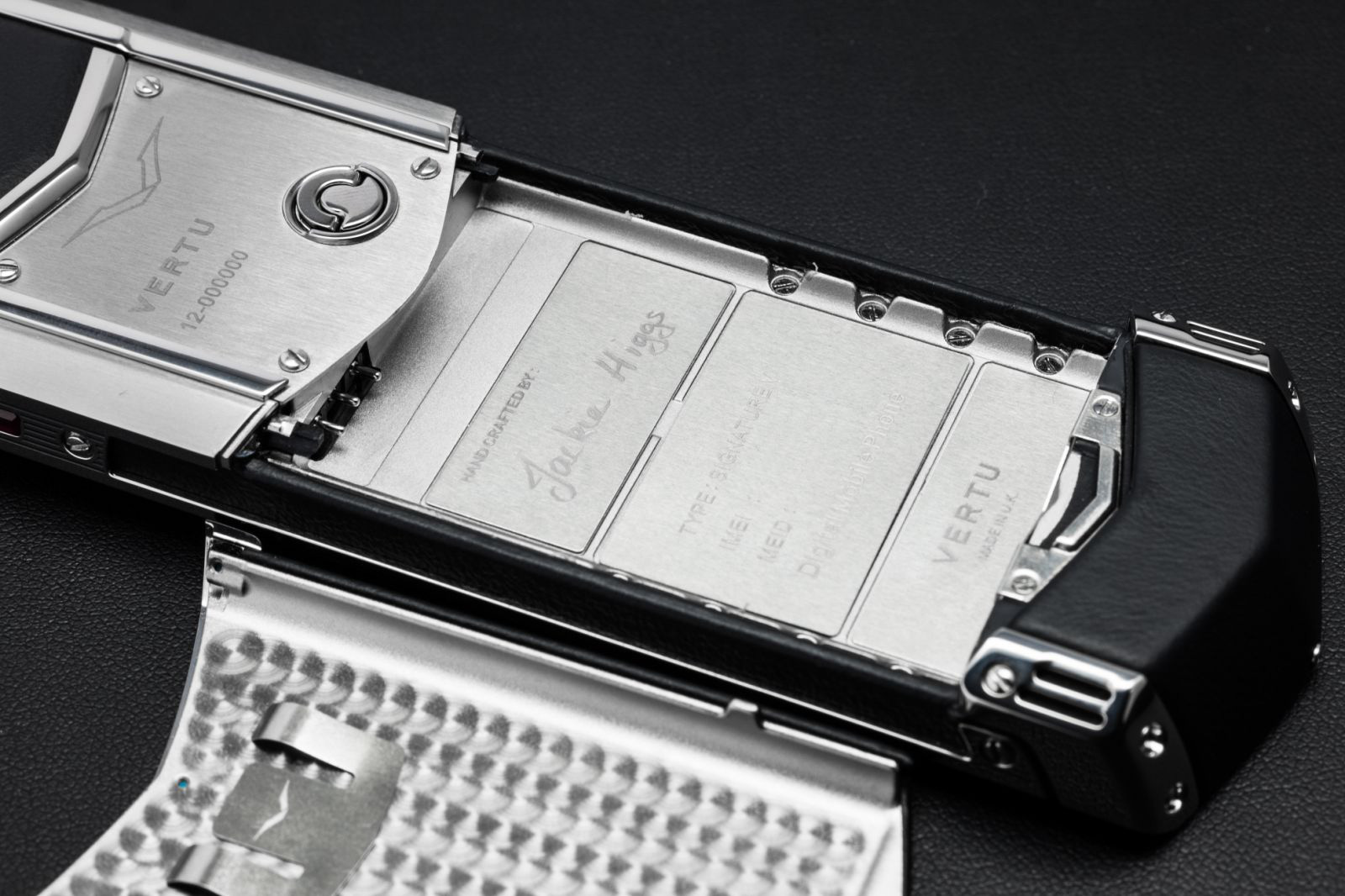 vertu signature v