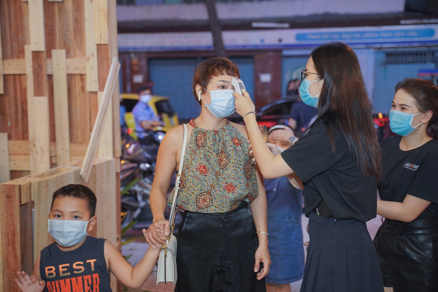 Không cần đi xa, cắm trại ngay giữa lòng Sài Gòn tại Đại Hội Thịt Nướng - Ảnh 4. Không cần đi xa, cắm trại ngay giữa lòng Sài Gòn tại Đại Hội Thịt Nướng - Ảnh 4.