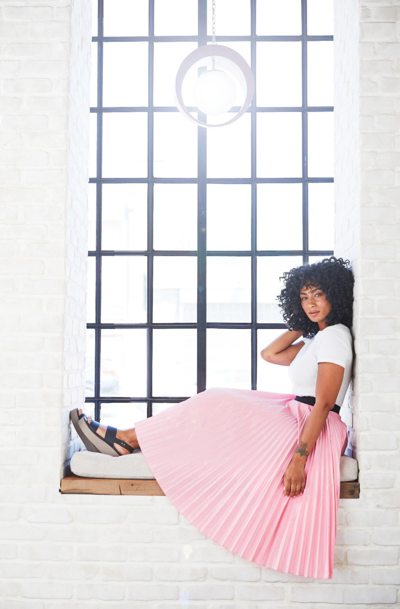 Women’s Crocs Brooklyn - Bộ sưu tập “nịnh đầm” đôi chân phái đẹp ra mắt - Ảnh 5. Women’s Crocs Brooklyn - Bộ sưu tập “nịnh đầm” đôi chân phái đẹp ra mắt - Ảnh 5.