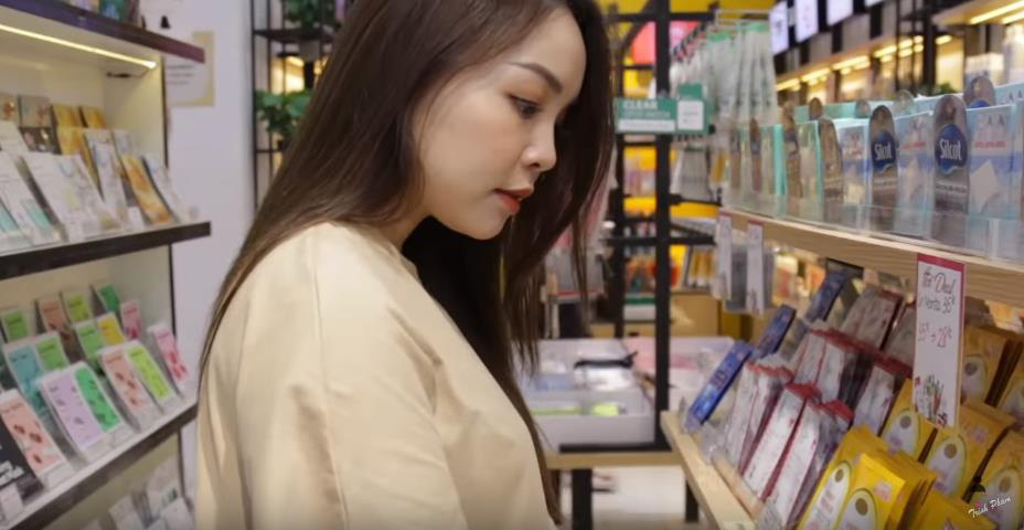 Hội mê làm đẹp háo hức chờ “Thiên đường mỹ phẩm 0 đồng” từ chuỗi cửa hàng đình đám Hà Nội - Ảnh 3. Hội mê làm đẹp háo hức chờ “Thiên đường mỹ phẩm 0 đồng” từ chuỗi cửa hàng đình đám Hà Nội - Ảnh 3.