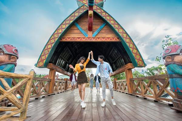VinWonders sắp khai trương “bom tấn giải trí hè” tại Phú Quốc - Ảnh 2.