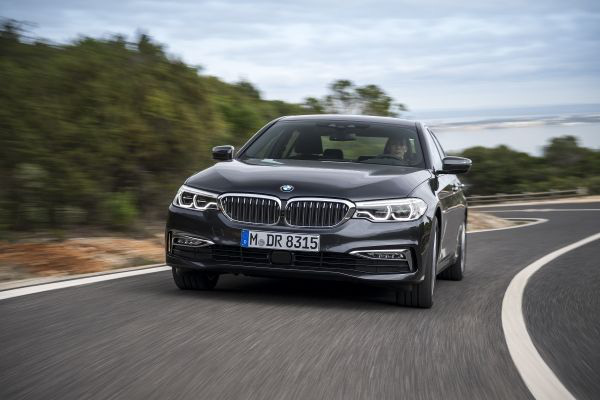 BMW công bố giá mới hấp dẫn chưa từng có trong tháng 7 - Ảnh 4.
