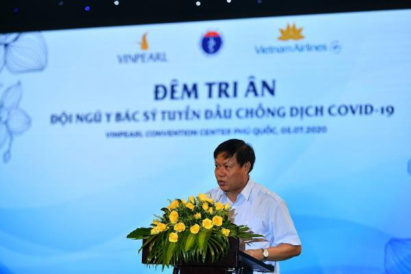 Tr&agrave;n đầy cảm x&uacute;c trong kỳ nghỉ tri &acirc;n b&aacute;c sĩ tuyến đầu chống dịch - Ảnh 11.