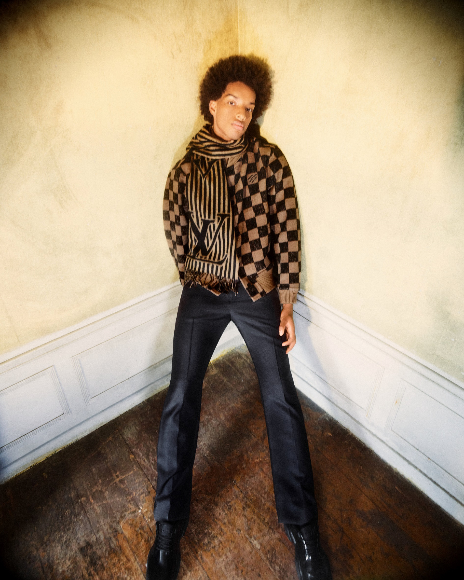 Nâng cấp tủ đồ mùa thu cùng những thiết kế thời thượng đến từ BST Louis Vuitton Fall 2021 - Ảnh 4. Nâng cấp tủ đồ mùa thu cùng những thiết kế thời thượng đến từ BST Louis Vuitton Fall 2021 - Ảnh 4.