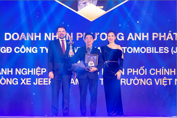 Mùa giải Top 100 Phong Cách Doanh Nhân lần thứ 12 thành công rực rỡ - Ảnh 1.