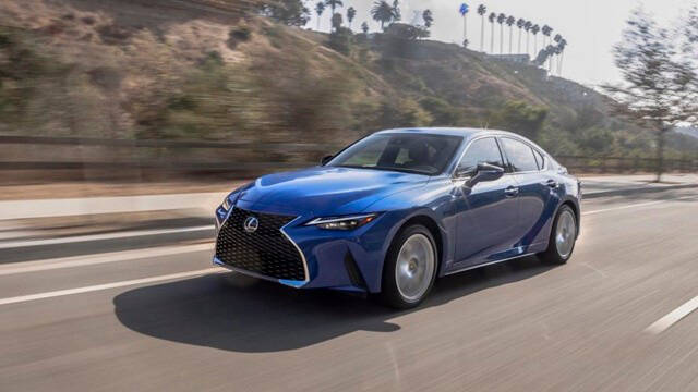 Lexus IS 300 F SPORT - trải nghiệm hay đến từ những tinh chỉnh mới? - Ảnh 4.