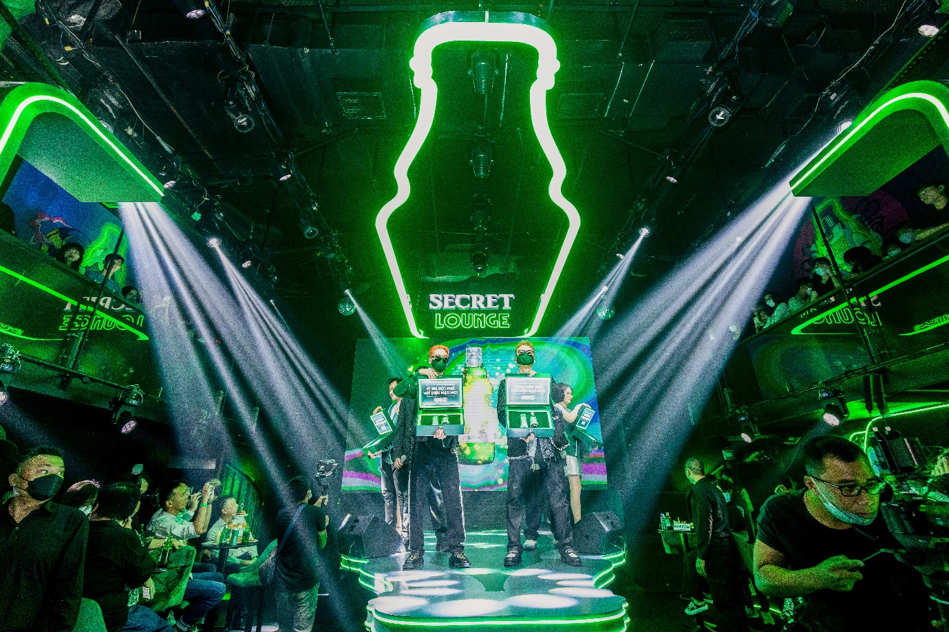 Dàn sao khủng đồng loạt lên đồ hội ngộ tại sự kiện Bia Saigon Specials Secret Lounge hot bậc