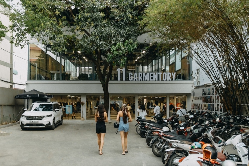Fashion Retail 02