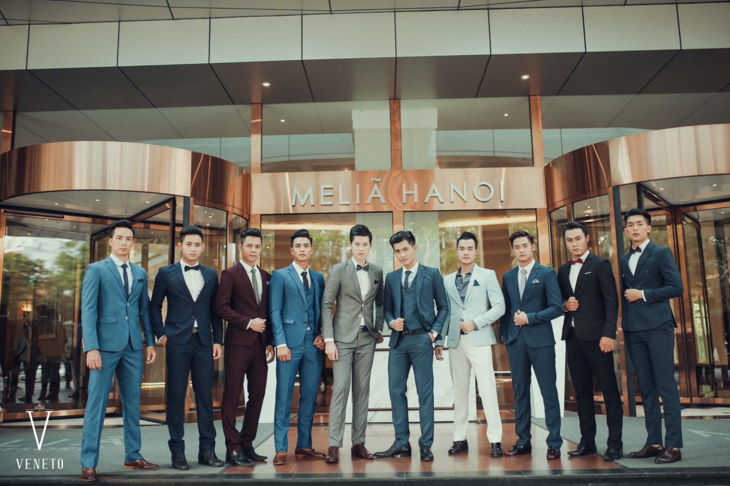 Thường xuyên tổ chức các sự kiện fashion show tiếp cận gần hơn với khách hàng