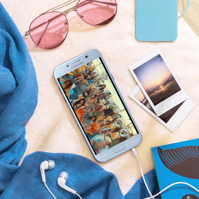 Biệt đội Galaxy A5 2017 có thêm phiên bản Xanh Pastel dịu mát ngày hè.