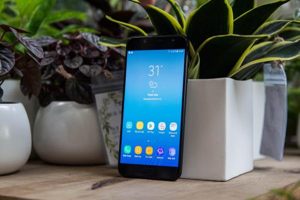 Lớp vỏ kim loại đáp ứng cả hai nhu cầu lớn nhất hiện nay: đẹp và bền.