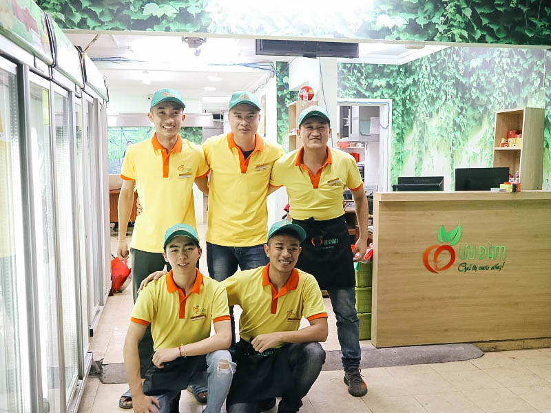 Chỉ với địa điểm nhỏ, lí do một cửa hàng vẫn bán hơn 10.000 đơn mỗi tháng. - Ảnh 2. Chỉ với địa điểm nhỏ, lí do một cửa hàng vẫn bán hơn 10.000 đơn mỗi tháng. - Ảnh 2.