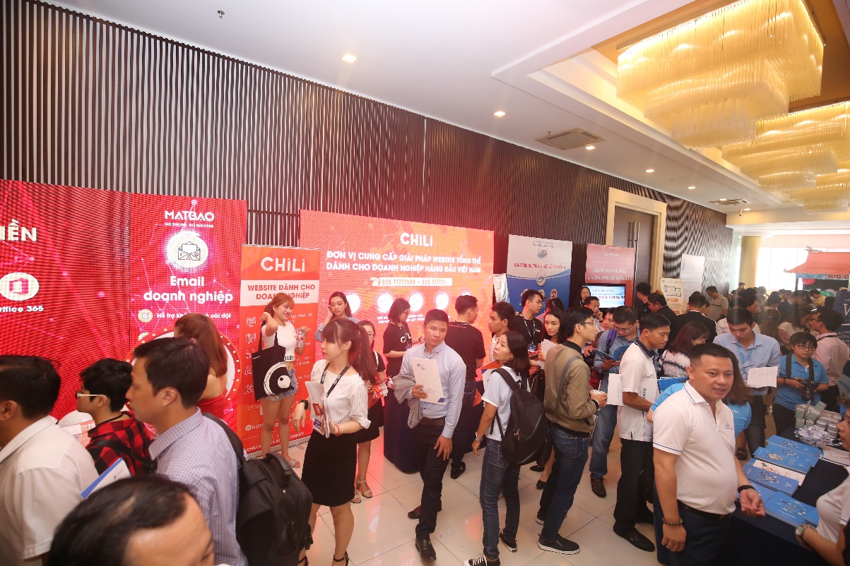 Thiếu website thương hiệu, doanh nghiệp sớm muộn cũng thua trong cuộc chiến 4.0 - Ảnh 1. Thiếu website thương hiệu, doanh nghiệp sớm muộn cũng thua trong cuộc chiến 4.0 - Ảnh 1.