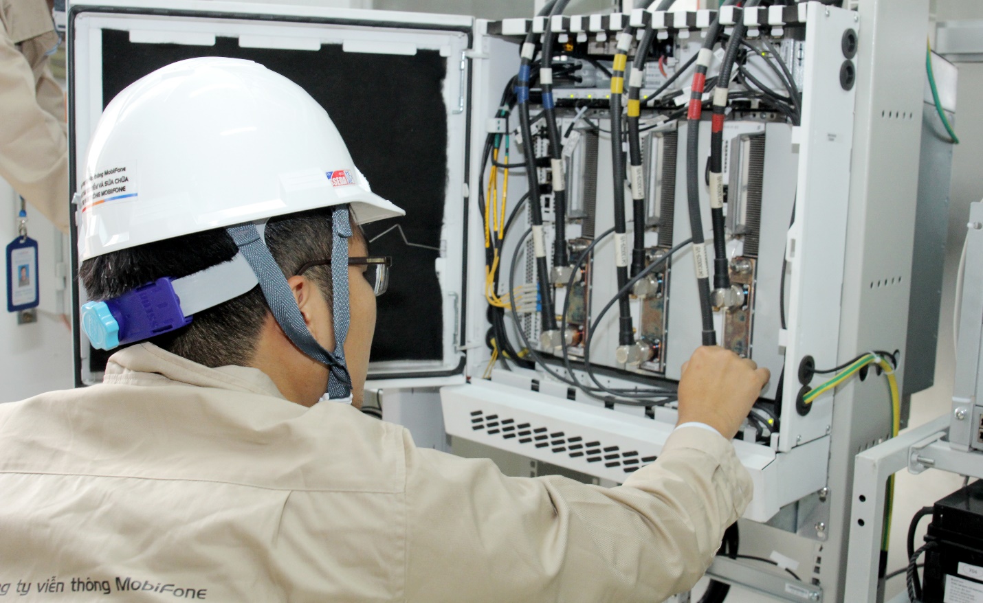 Ưu đãi lên đến 4GB data/ ngày, tha ga giải trí nhân dịp lễ lớn - Ảnh 1. Ưu đãi lên đến 4GB data/ ngày, tha ga giải trí nhân dịp lễ lớn - Ảnh 1.