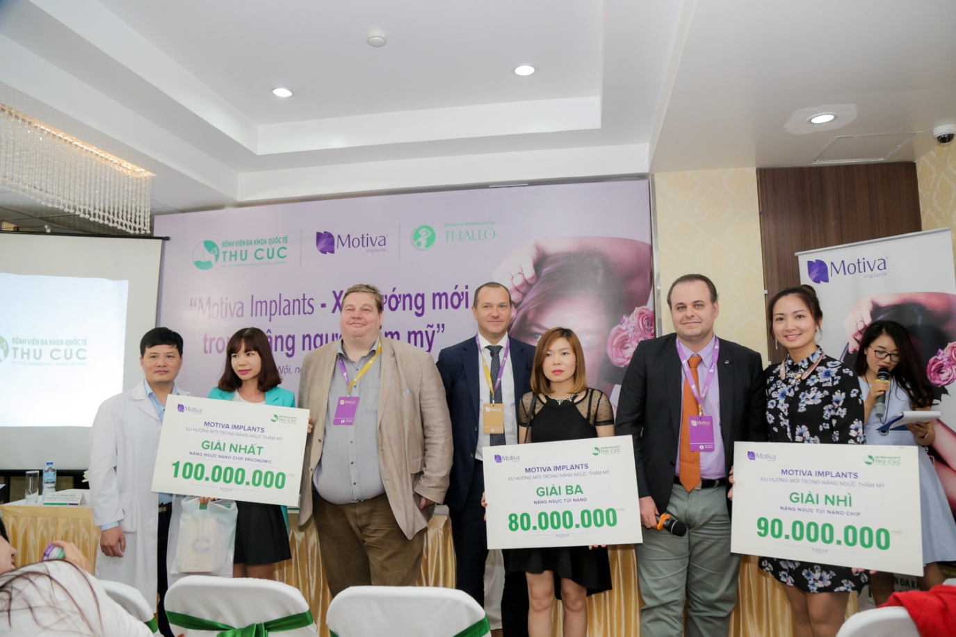 Phái đẹp Việt rủ nhau đến hội thảo nâng ngực thẩm mỹ cùng chuyên gia quốc tế - Ảnh 8. Phái đẹp Việt rủ nhau đến hội thảo nâng ngực thẩm mỹ cùng chuyên gia quốc tế - Ảnh 8.