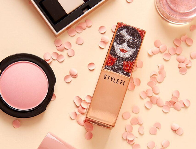 Vì sao phái đẹp lại phát cuồng mê mẩn thỏi son Style 71 Retro Matt đến vậy? - Ảnh 11. Vì sao phái đẹp lại phát cuồng mê mẩn thỏi son Style 71 Retro Matt đến vậy? - Ảnh 11.