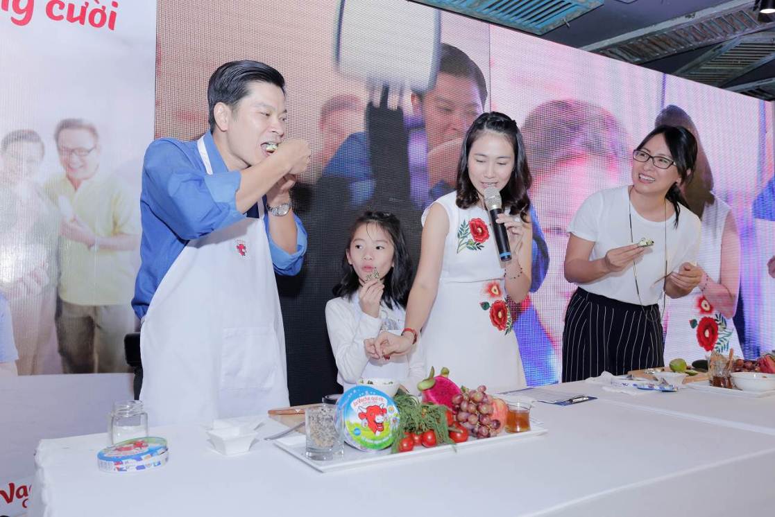 10 phút đơn giản cùng phô mai tạo nên bữa ăn nhẹ siêu ngon, đủ chất - Ảnh 7. 10 phút đơn giản cùng phô mai tạo nên bữa ăn nhẹ siêu ngon, đủ chất - Ảnh 7.