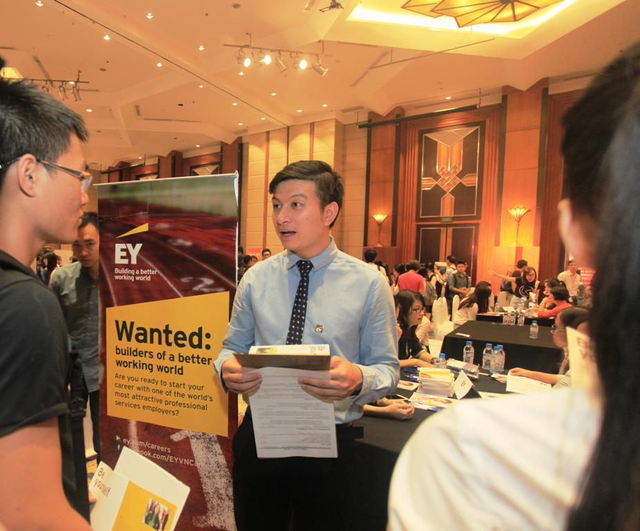 Hội chợ việc làm tháng 8 cho du học sinh về nước - Ảnh 2. Hội chợ việc làm tháng 8 cho du học sinh về nước - Ảnh 2.