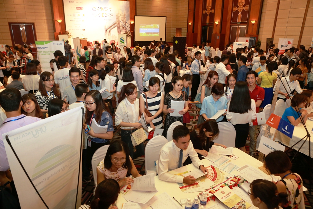 Hội chợ việc làm tháng 8 cho du học sinh về nước - Ảnh 3. Hội chợ việc làm tháng 8 cho du học sinh về nước - Ảnh 3.